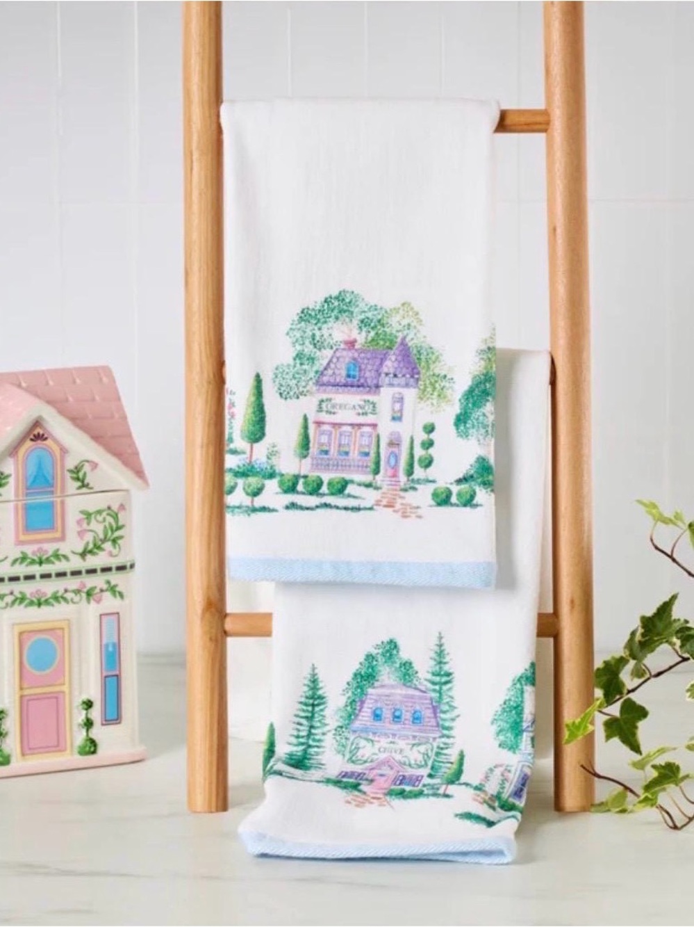 Lenox Spice Village Kitchen Towels, Set of 2.  Brand New.